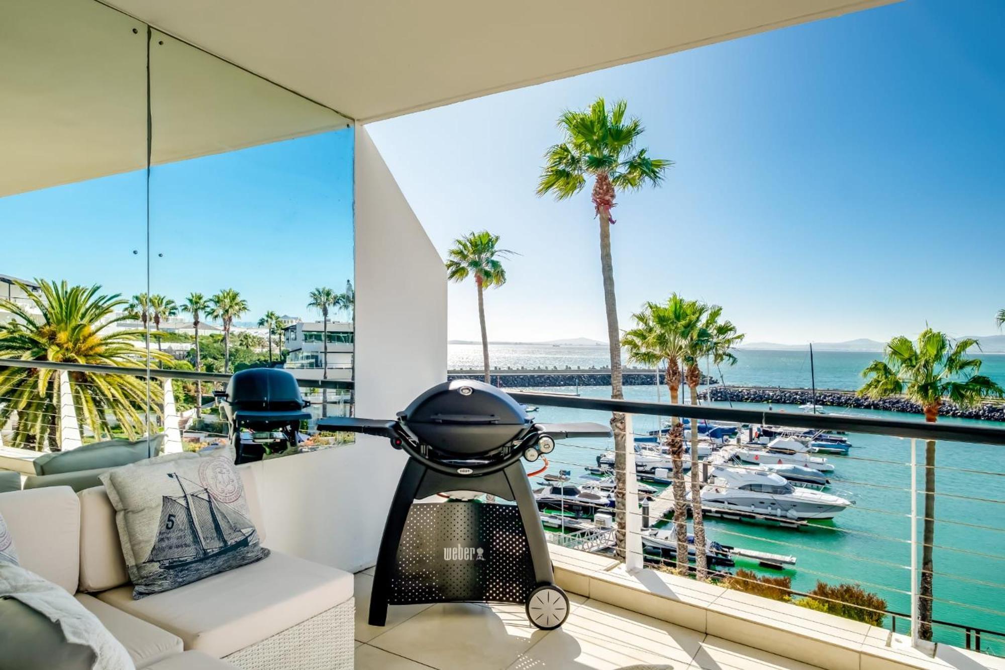 Apartment Aqua Views